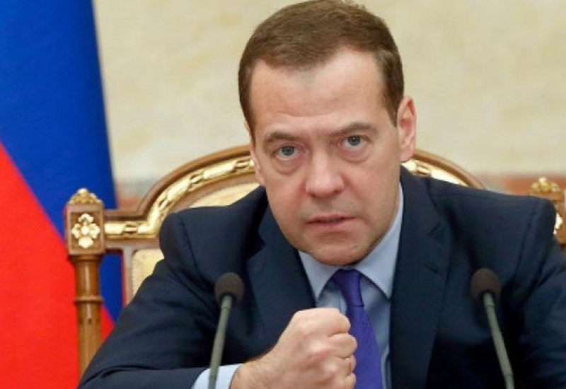 Dmitri Medvedev Emənistana xəbərdarlıq edib