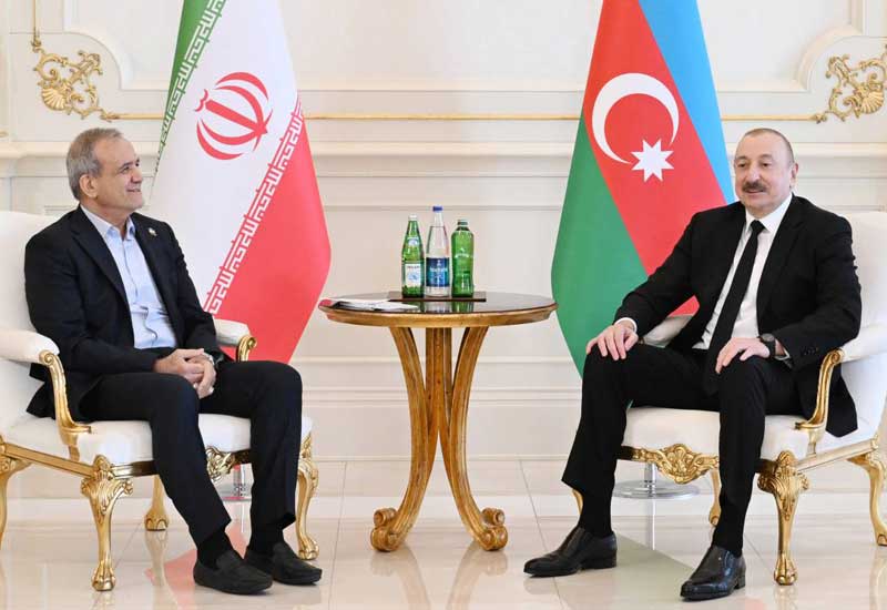 Pezeşkian İranın Ali Dini Liderinin salamını İlham Əliyevə çatdırıb