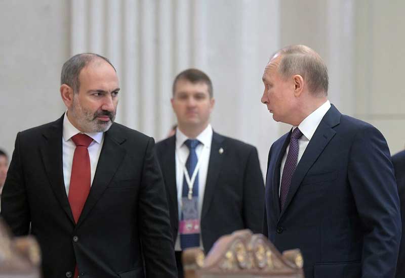 Putin Paşinyanı qəbul etdi; Görüşdə nə müzakirə edilib?
