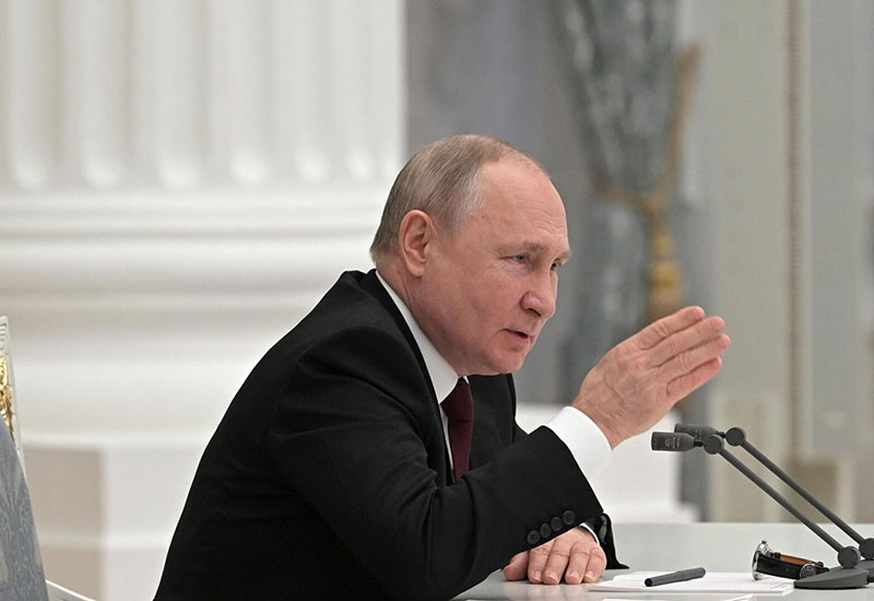 Putin: Qərb dövlətləri Ukraynanı müstəmləkəyə çevirib