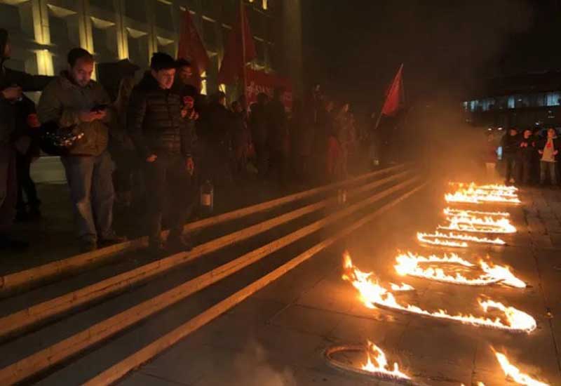 Tbilisidə hökümət evi qarşısında aksiya